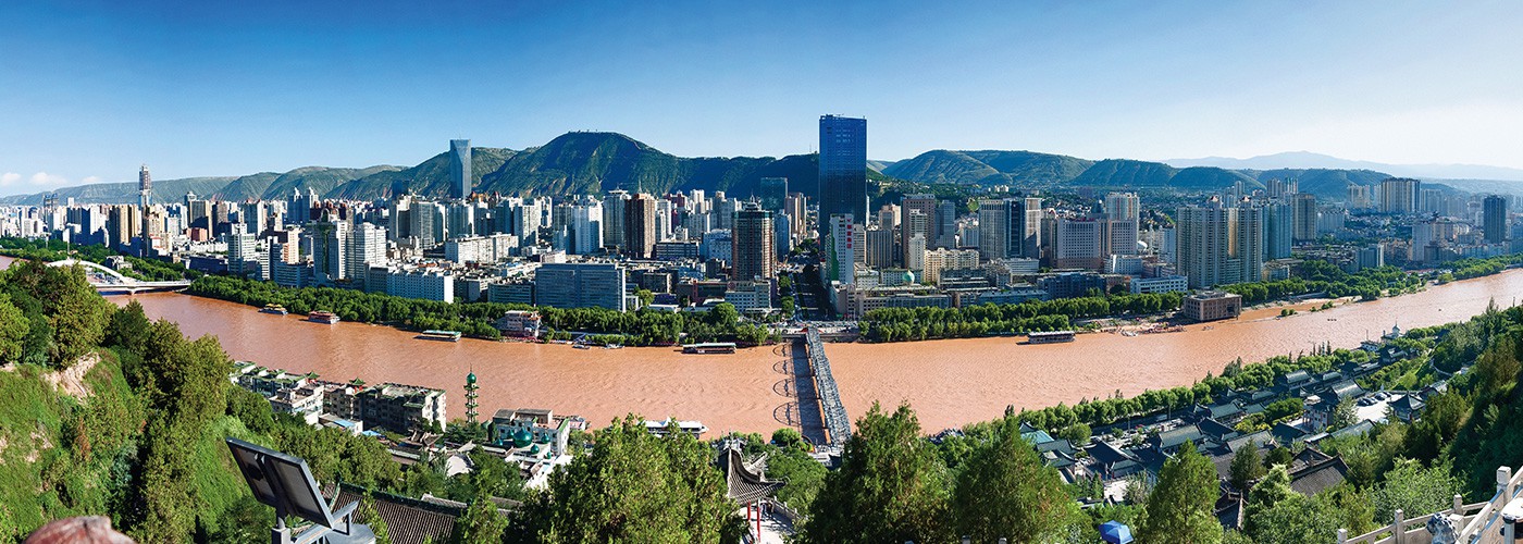 創建優質精品工程，營造綠色生態環境