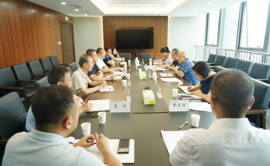 1628142918953049945.jpg 6402.webp.jpg